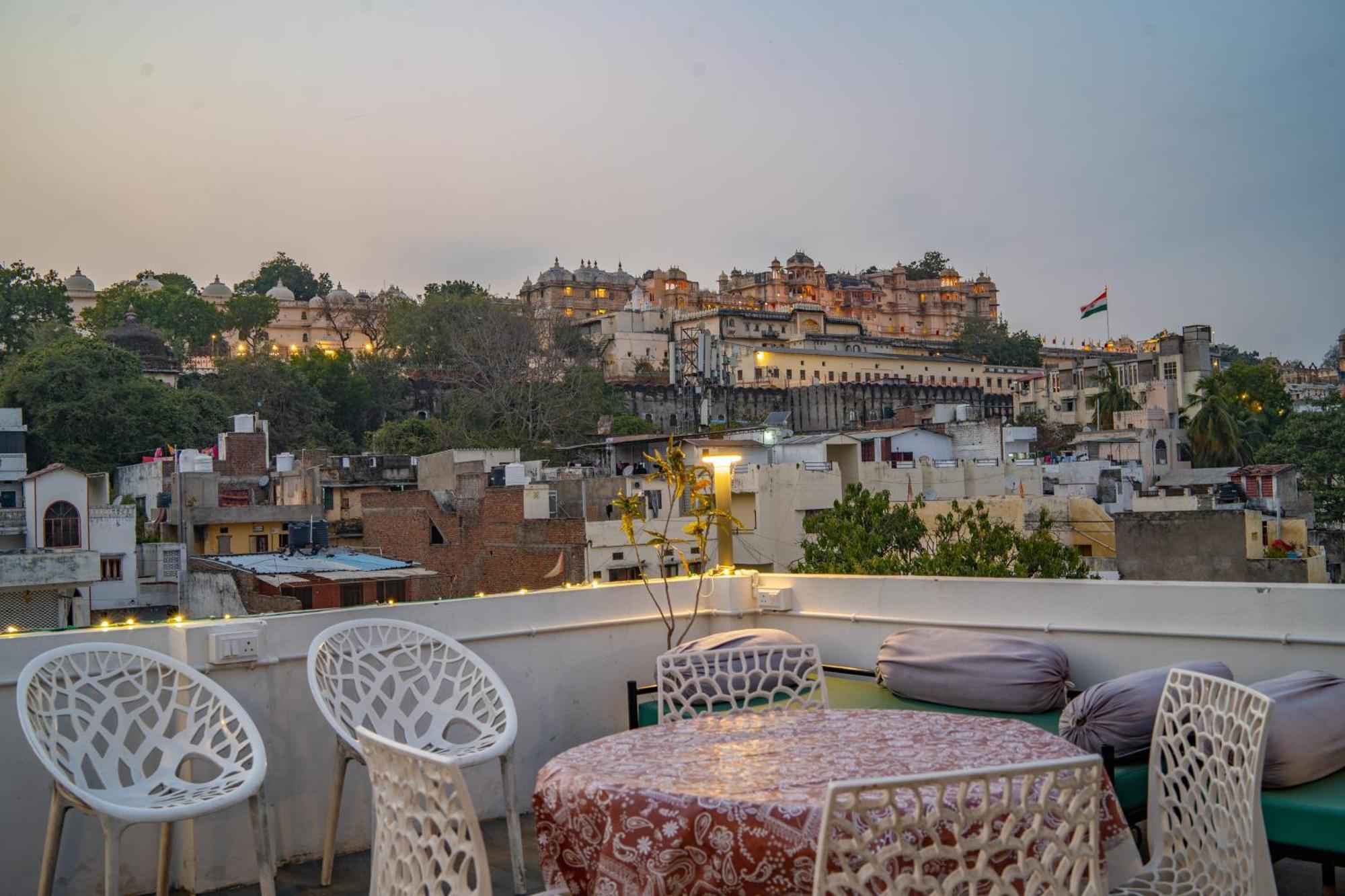 Footprint Hostel Udaipur Extérieur photo