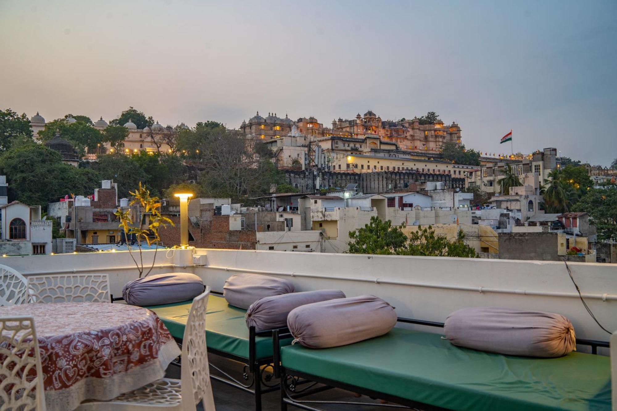 Footprint Hostel Udaipur Extérieur photo